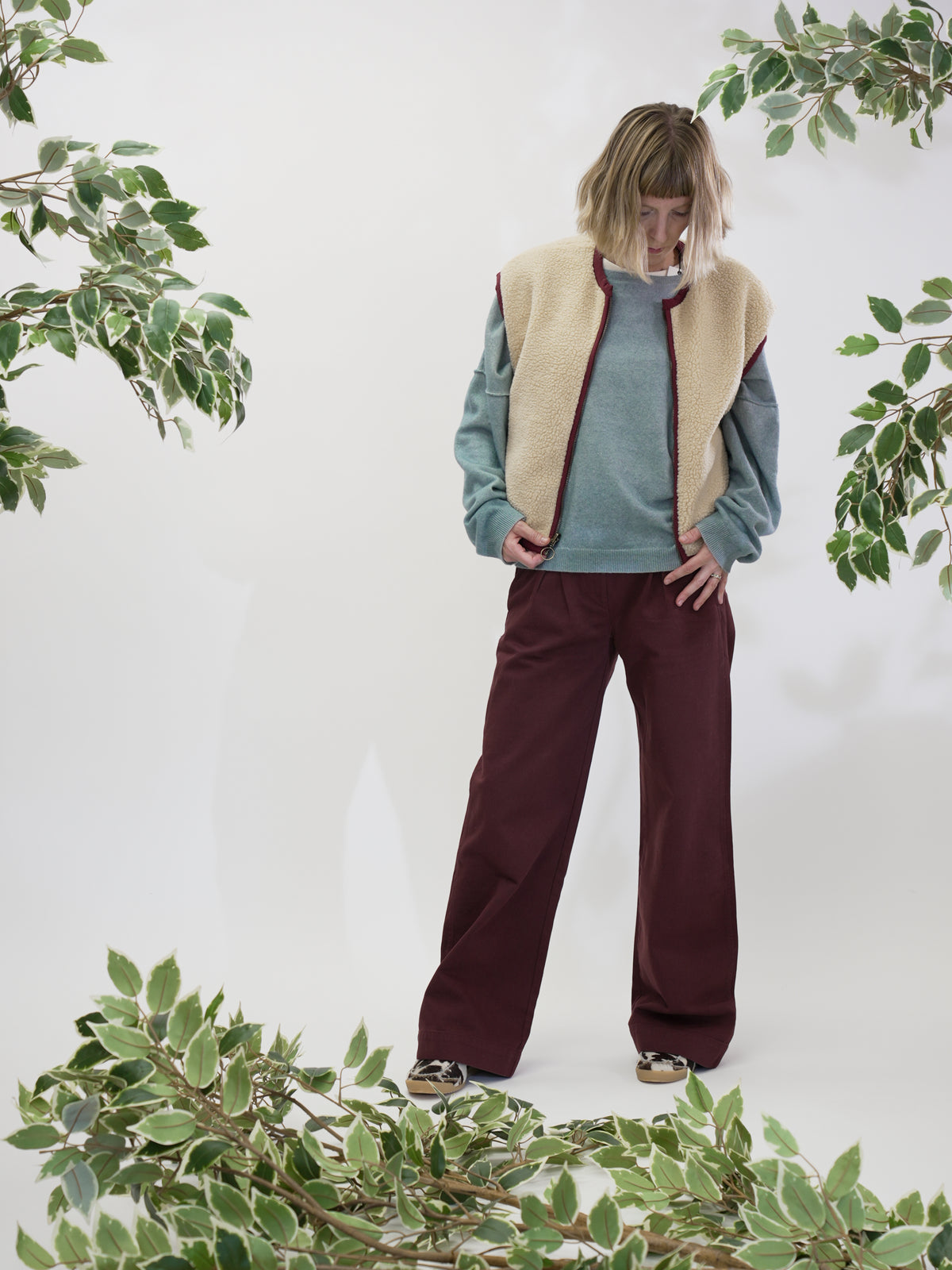 Gio sleeveless jacket wine - Reversible