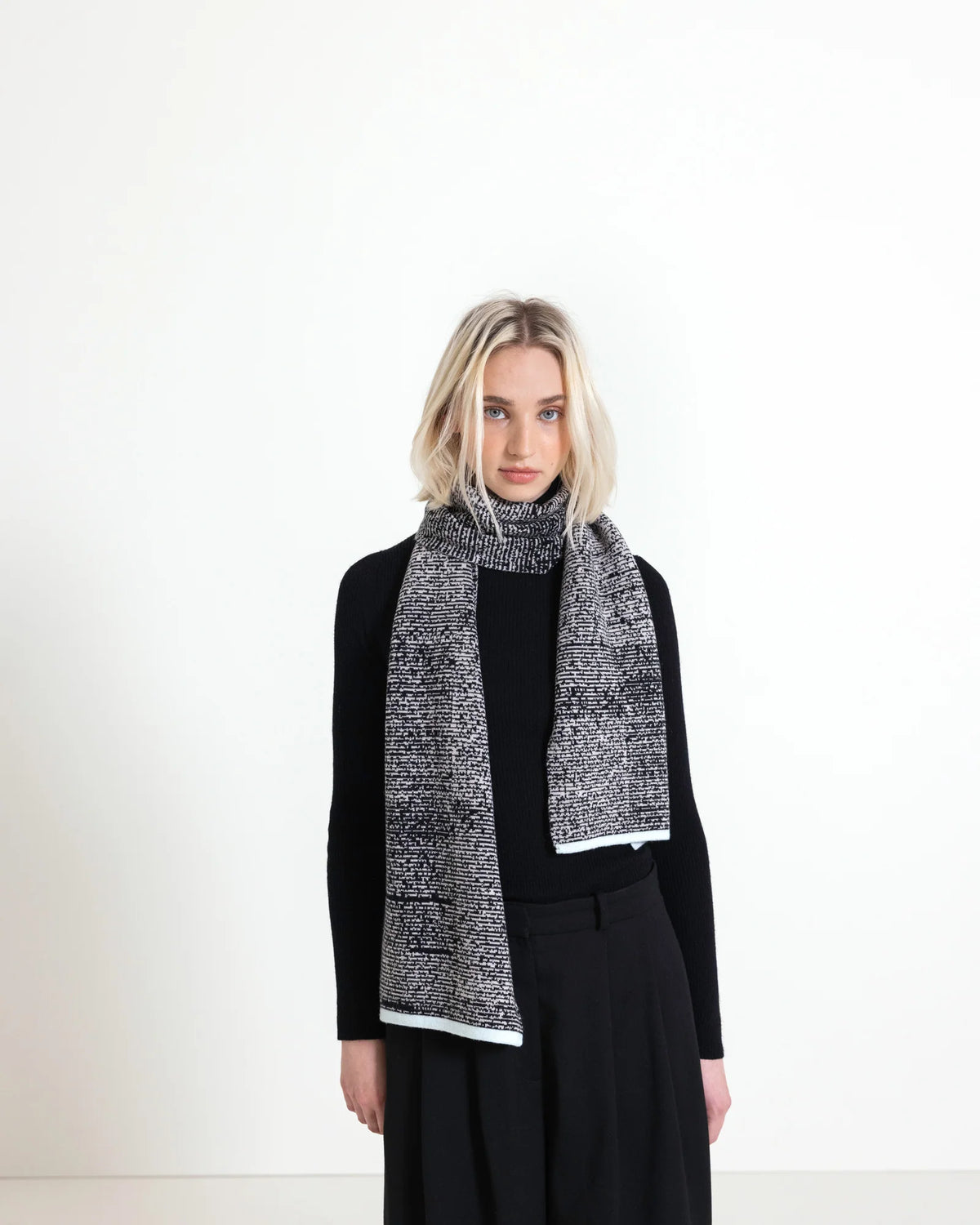 Apostrophe black - Midi scarf